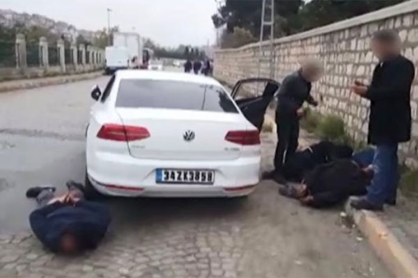 İstanbul'da çadırcı çete yakalandı! 3 milyon liralık hırsızlık yapıp...