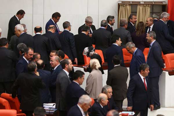 Meclis Başkanlığı seçimi ikinci tur oylamasının sonucu belli oldu