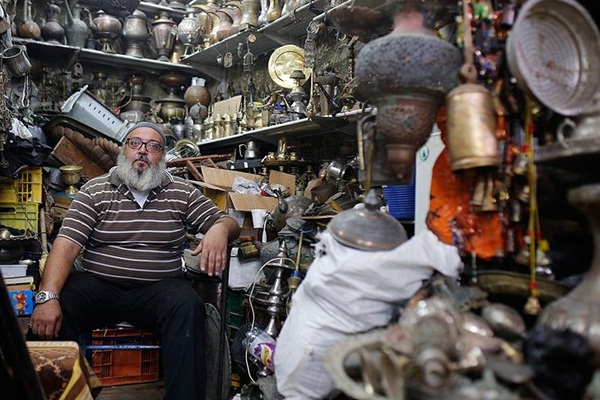 Kudüslü son bakır ustası zamana direniyor