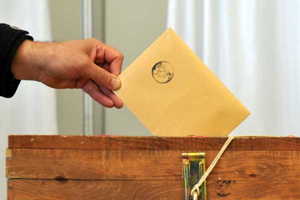 Sahte oyun önüne geçmek için filigranlı oy pusulası gündemde