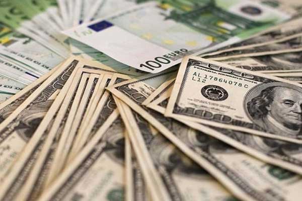 Dolar yükselmeye devam ediyor