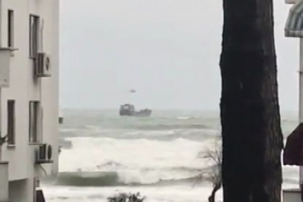 Karadeniz açıklarında yürekleri ağızlara getiren olay