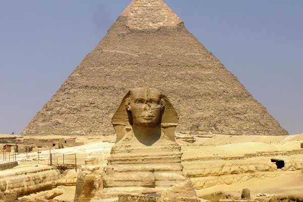 Mısır kaçırılan tarihi eserlerini geri alıyor