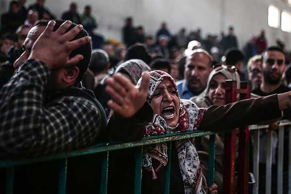 Mısır Refah Sınır Kapısı'nı kapattı