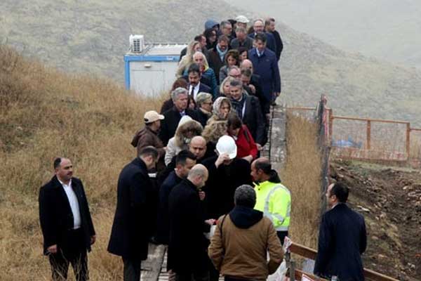 Büyükelçiler Göbeklitepe tablosuna mozaik işledi