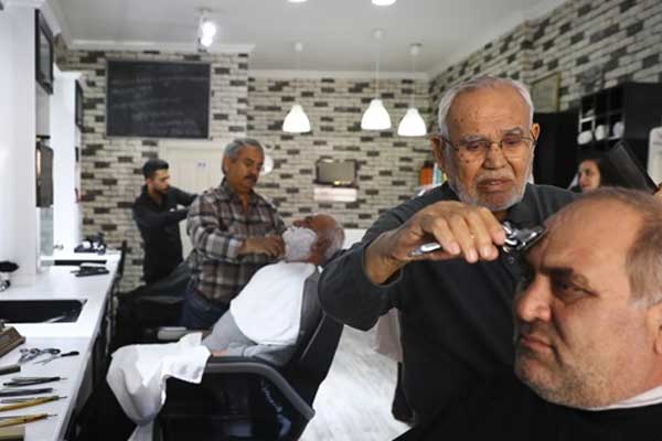 Berberlere pazar günü de çalışma izni verildi