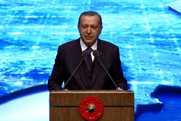 'Bu 'Türkiye enerjide dışa bağımlı olsun' demek değil mi?'