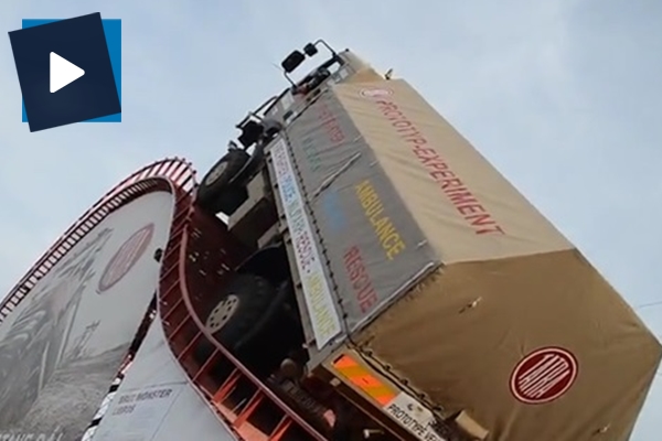 Kamyon bu tırmanışıyla dünya rekoru kırdı!