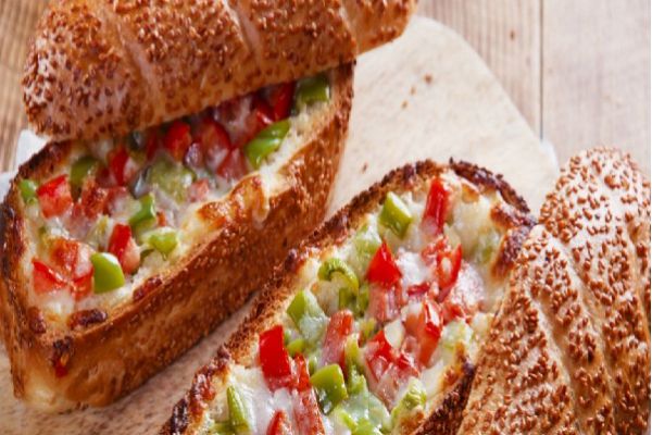 Kaşarlı salamlı kızartılmış ekmek tarifi