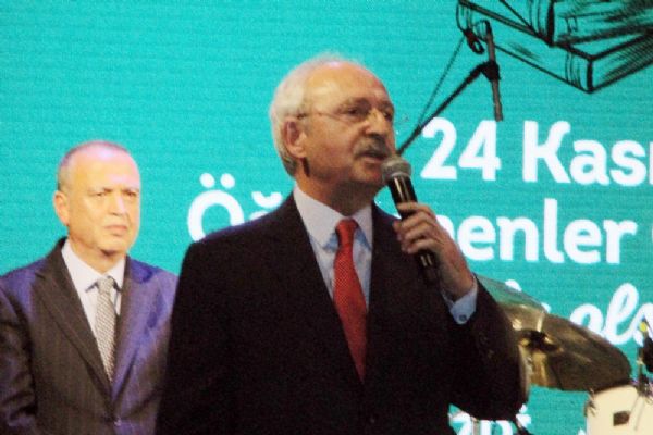 Kemal Kılıçdaroğlu öğretmenlerle buluştu