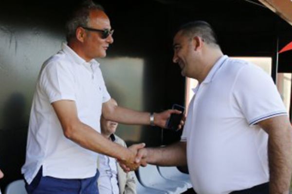 Cavcav ve Özat'ın istifası için imza kampanyası başlatıldı