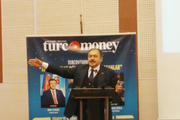 Veysel Eroğlu'na 'Yılın Devlet Adamı' ödülü