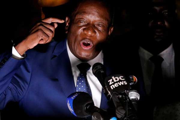 Zimbabve'nin yeni başkanı stadyumda yemin edecek