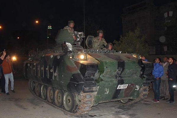 Kars'taki darbe girişimi davasında 4 sanığa müebbet hapis