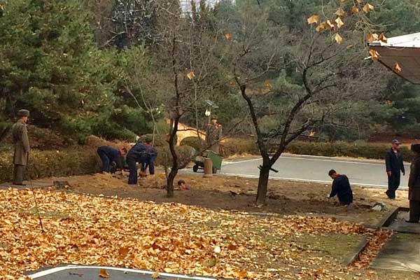 Kuzey Kore-Güney Kore sınırında 'siper' görüntüsü