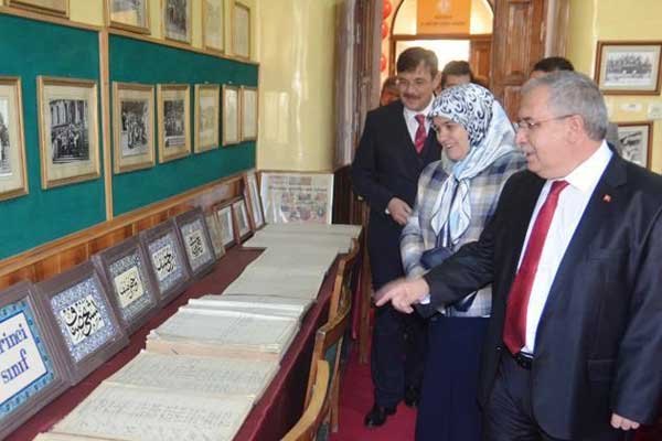 'Taş mektep'te Eğitim Tarihi Müzesi açıldı