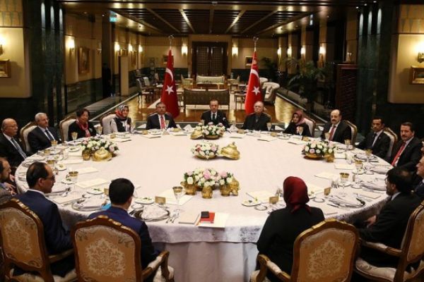 Cumhurbaşkanı Erdoğan, Beştepe'de eğitimcileri ağırladı