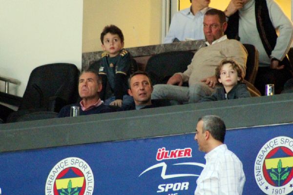 Ali Koç Fenerbahçe Doğuş - Khimki Moscow maçında