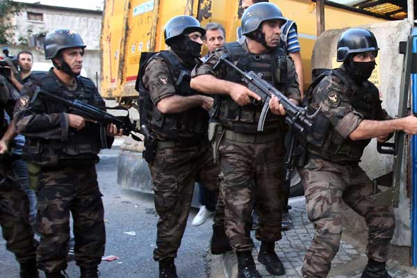 İstanbul'da PKK'lılara operasyon