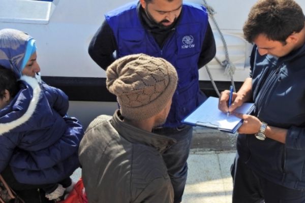 37 kaçak ve sığınmacı yakalandı