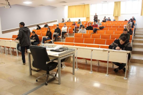 Açıköğretimde 2017-2018 ara sınavlar başladı