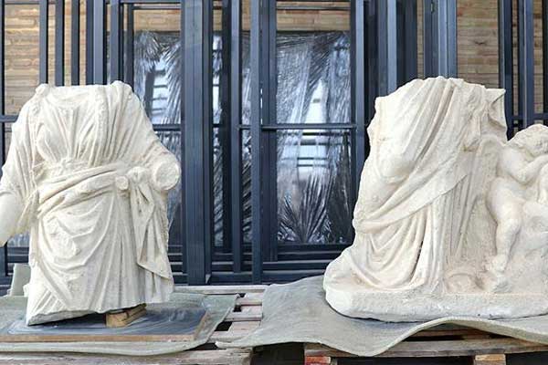 Anavarza Antik Kenti'nde 'Hygieia ve Eros' heykeli bulundu