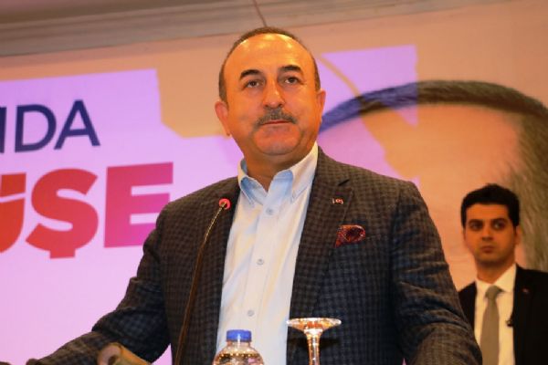 Mevlüt Çavuşoğlu: Trump'ın YPG' sözünün takipçisi olacağız