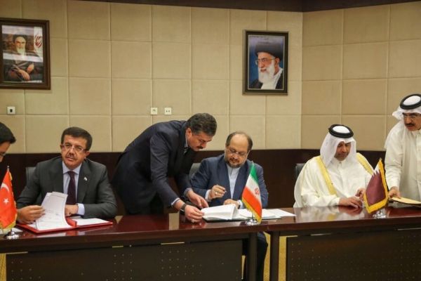 Türkiye, İran ve Katar arasında imzalar atıldı