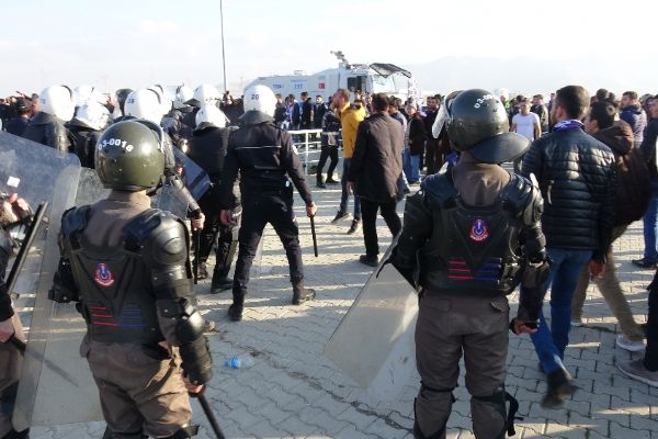 Maç sonrası ortalık karıştı: 4 kişi yaralandı