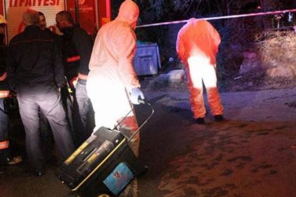 Pendik’te oğlunu kurtarmak isterken feci şekilde can verdi!