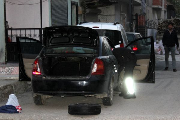 Adana'da sokak ortasında silahlı saldırı: 1 ölü, 1 yaralı