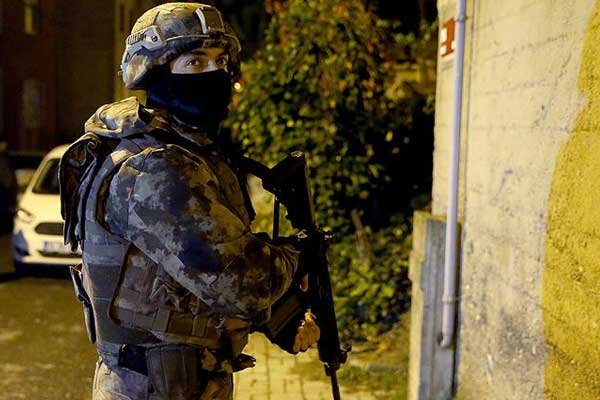 Ankara'da 100'den fazla adrese baskın