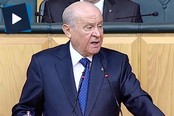 Bahçeli sert çıktı: Camide safa girip kilisede mum yakanlar...