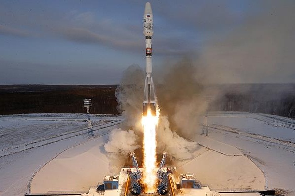 Rusya yeni uydusu ile bağlantısını kaybetti