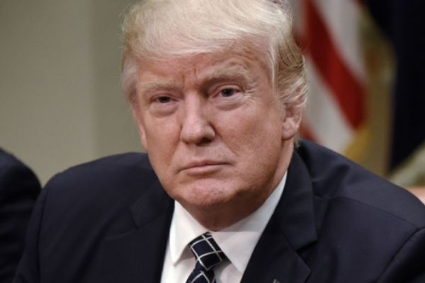 Donald Trump 10 ayda 49 milyar dolarlık silah satışına onay verdi