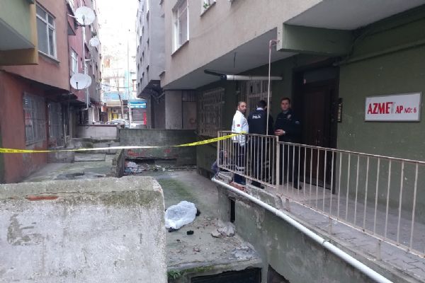 Bahçelievler'de cam silmek isterken canından oldu