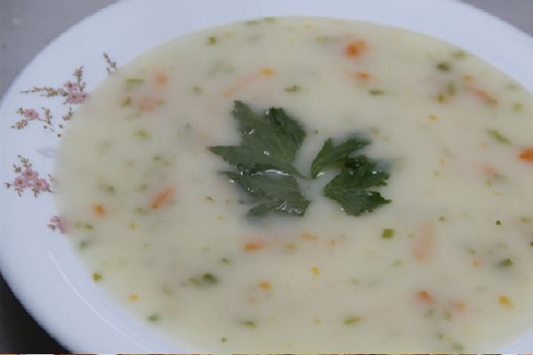 Yoğurtlu kereviz çorbası tarifi