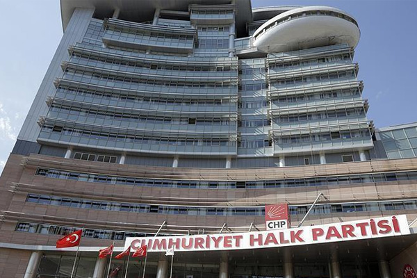 CHP'de 34 bin kişi 'online' üye oldu