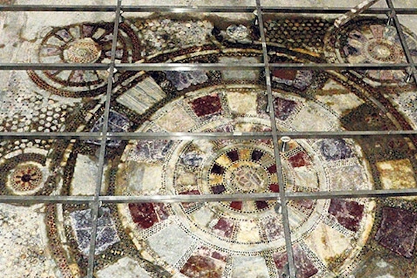 Trabzon'da 1600 yıllık mozaik bulundu