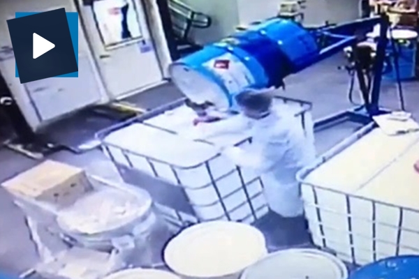 Fabrikada korkunç patlama