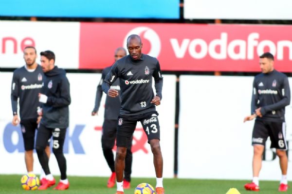 Beşiktaş derbiye sıkı hazırlanıyor