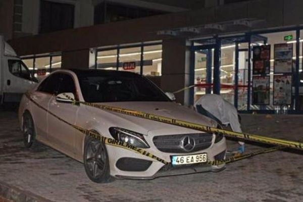 Kahramanmaraş'ta Doçenti markette kurşun yağmuruna tuttular!