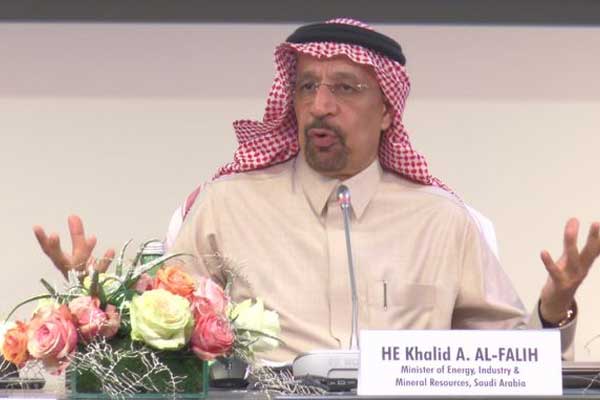 OPEC anlaşmayı uzattı, petrol fiyatı yükseldi