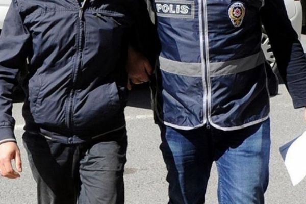 Hakkari'de PKK'ya üye olmaktan aranan 1 kişi yakalandı