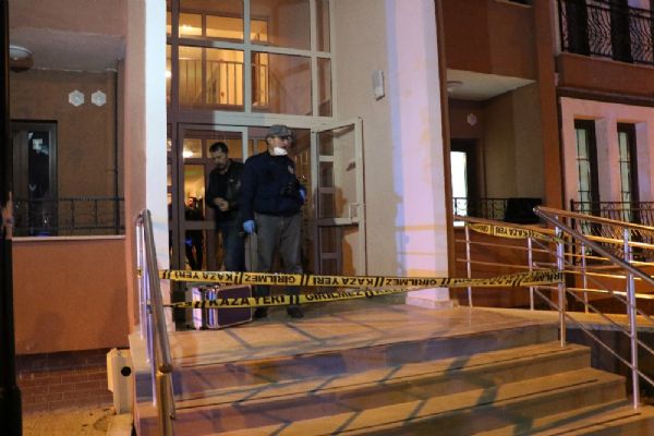 Zonguldak'ta eski karısı ve kızını öldürdü, oğlunu yaraladı