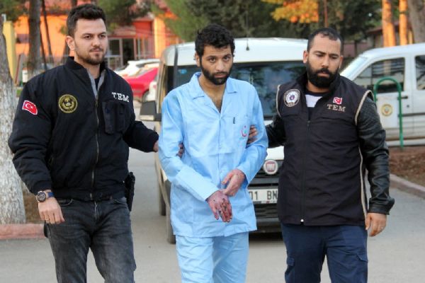 Suriye'de bomba patlatan DEAŞ'lılar Türkiye'de yakalandı
