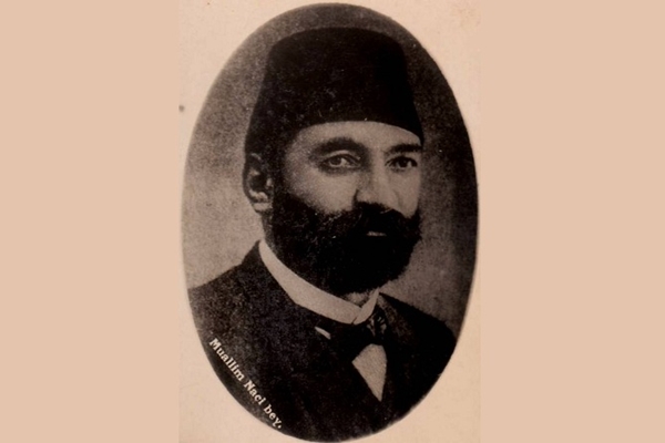 Muallim Naci kimdir?
