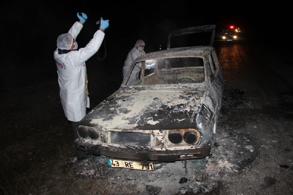 Kütahya'da yanan otomobilde 2 ceset bulundu