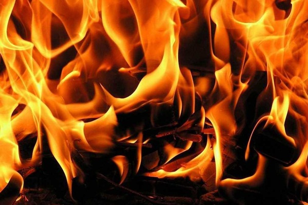 Almanya'da yangın: Ölü ve yaralılar var