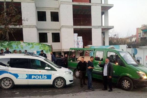 Kadıköy'de 5. kattan düşen işçi öldü